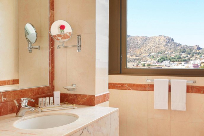 Le Meridien Al Hada
