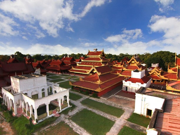 Lucky Hotel Mandalay