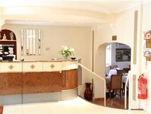 Thameside Hotel