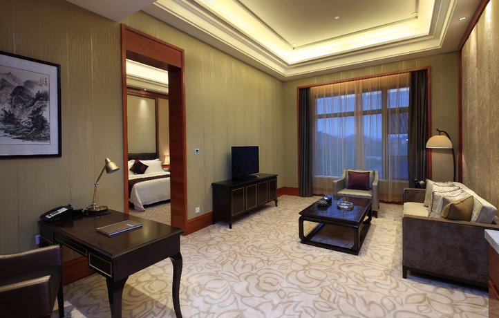 Dongguan Yingbing Hotel