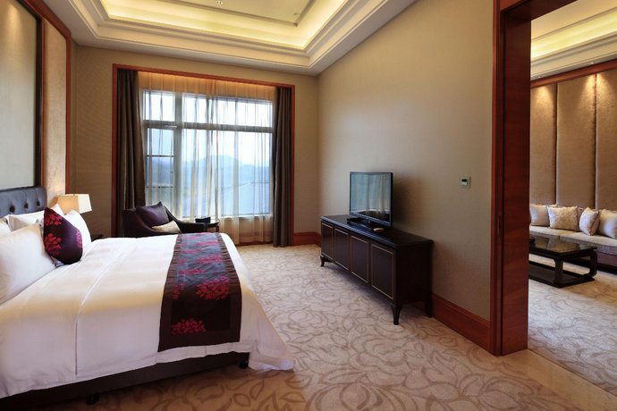 Dongguan Yingbing Hotel