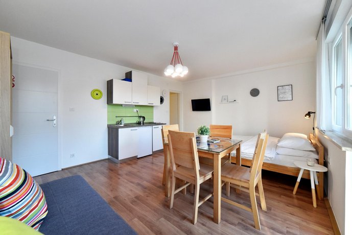 Vla Vla Apartments