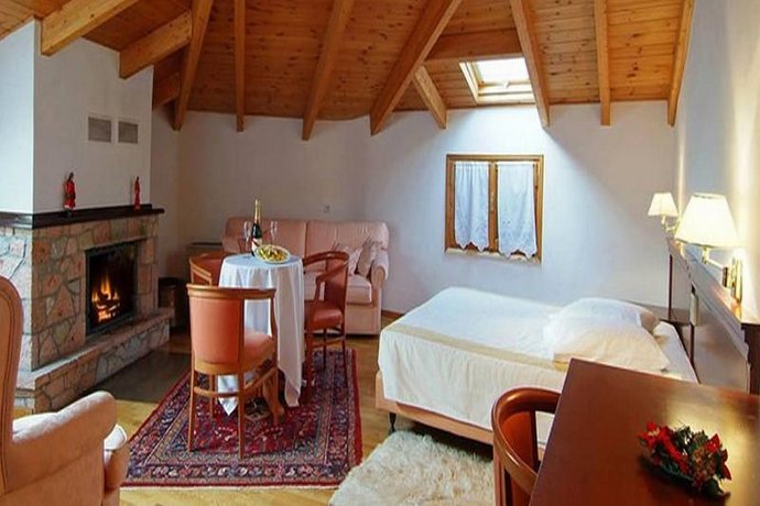 King Iniohos Hotel