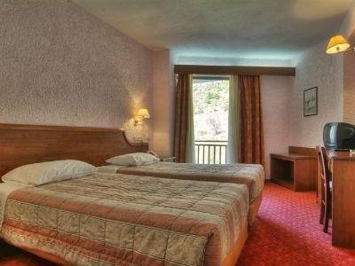 King Iniohos Hotel