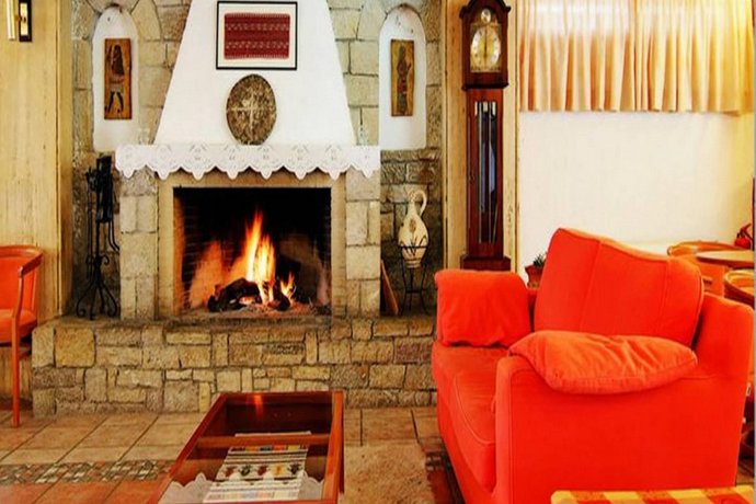 King Iniohos Hotel