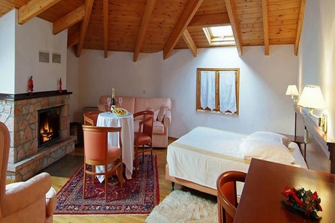 King Iniohos Hotel