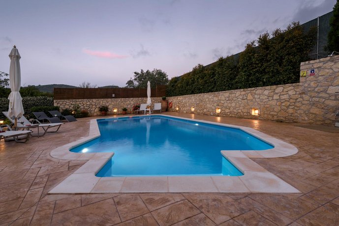Alia Traditional Stone Villa