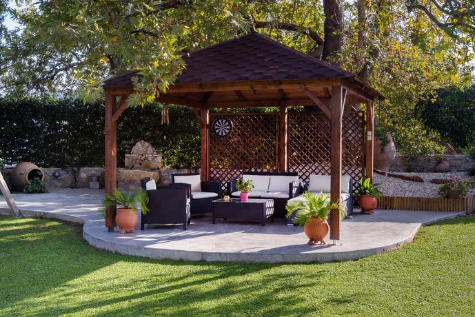 Alia Traditional Stone Villa