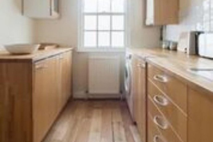 The Lapis Lounge - Large 3BDR House at River Avon