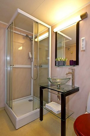 Enter Tromso Luxury Apartments