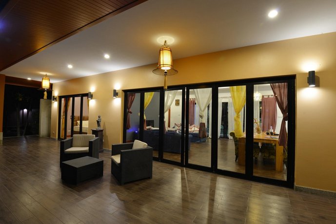 The Eight Green Pool Villa