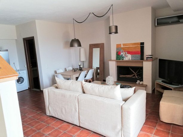 2b Luxurious Villa Io With Private Pool And Stunningt Sea Views