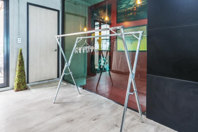 Light Loft at Victory Monument By Favstay