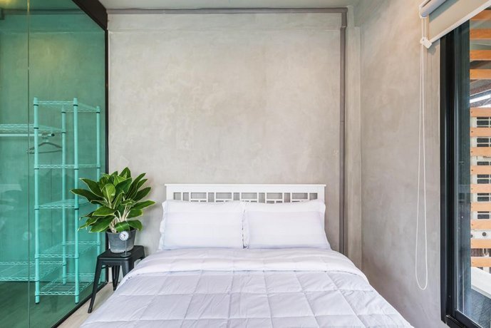 Light Loft at Victory Monument By Favstay