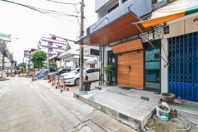 Light Loft at Victory Monument By Favstay