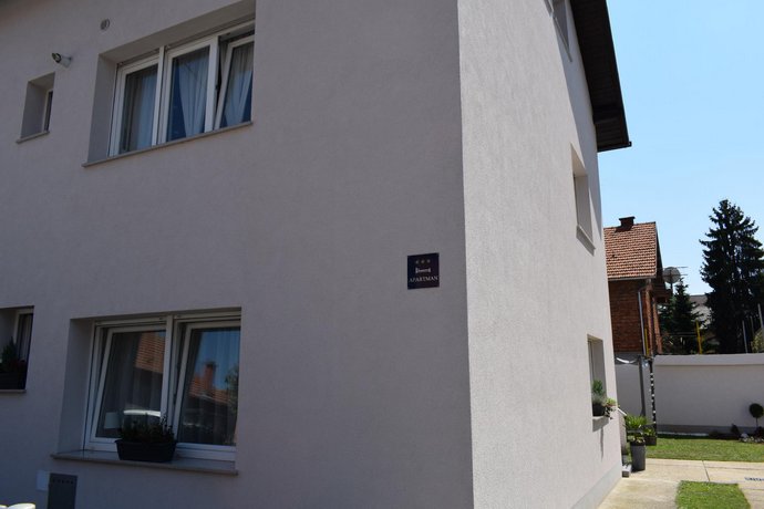 Lumani Apartment