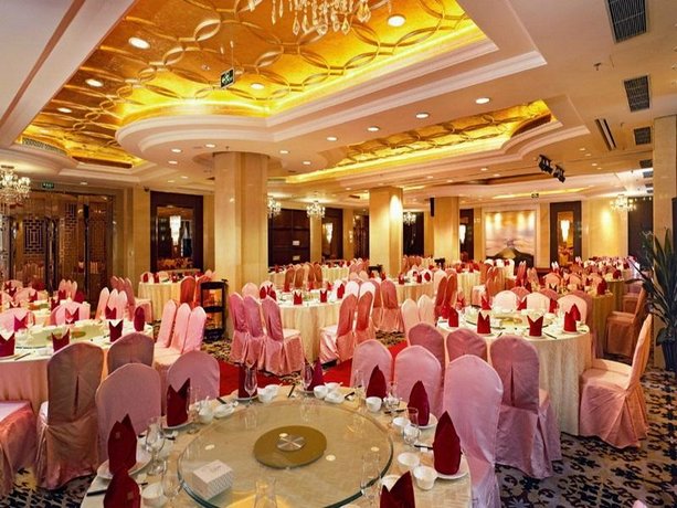Days Hotel And Suites Hillsun