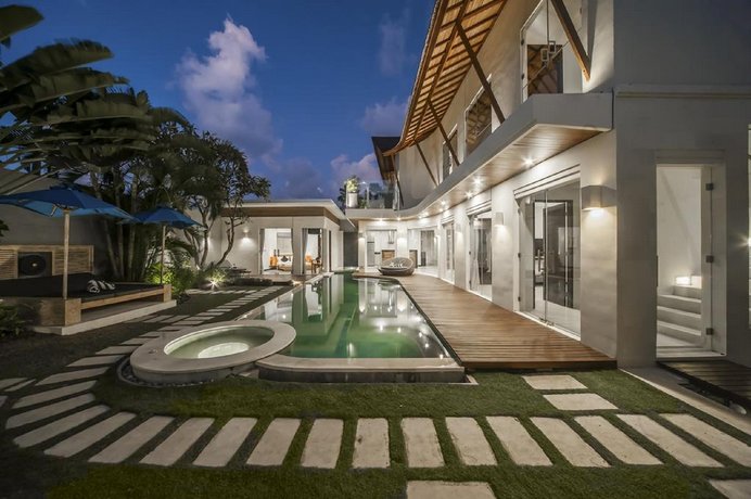 Luxury Villa Juno Seminyak
