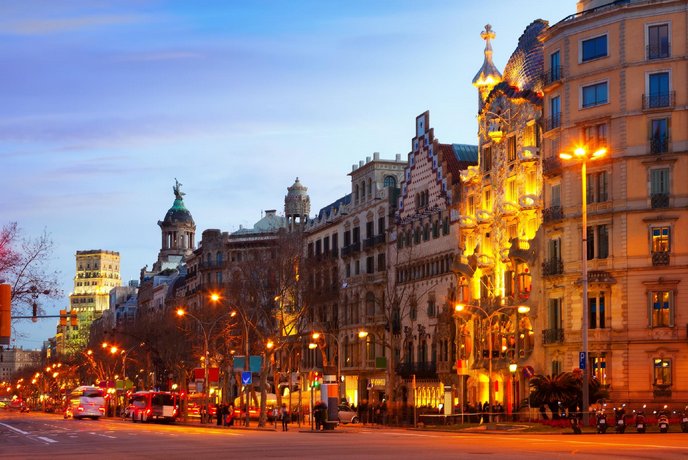 Barcelona4Seasons - Central Palace