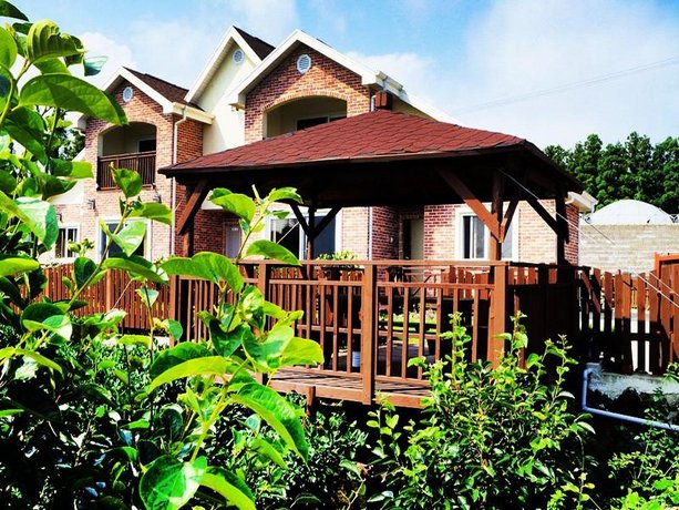 Seogwipo Lucky Clover Pension