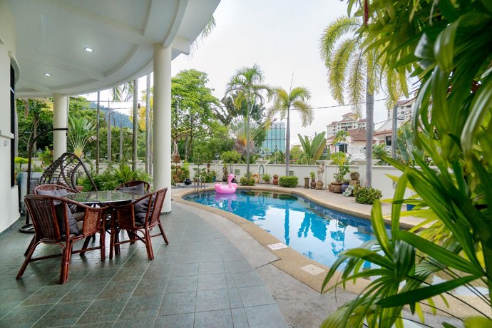 Ivc Villa 2 Luxury Bungalow With Private Pool Batu Ferringhi