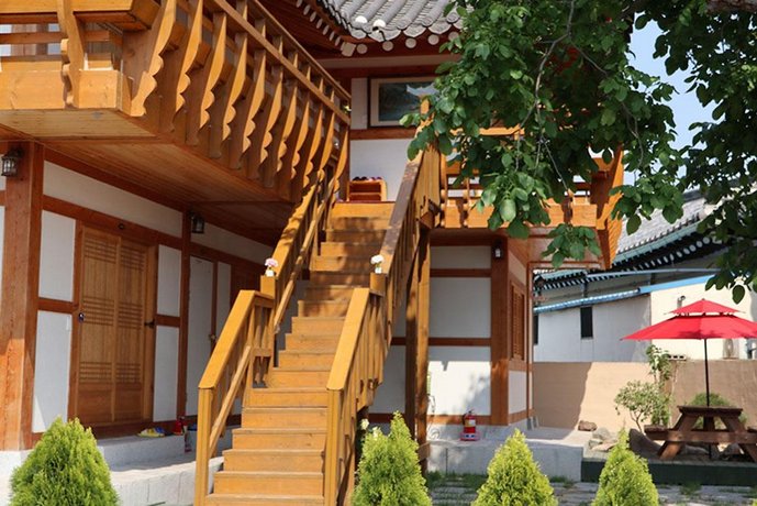 Seorabeol Hanok Gyeongju
