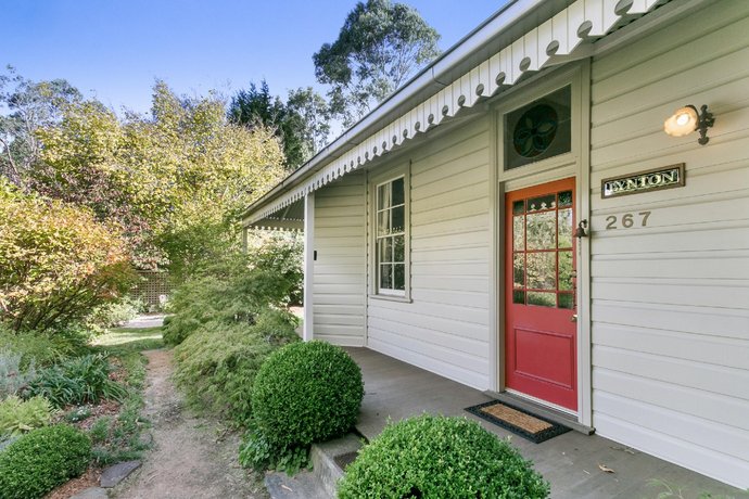 Photo: Lynton Cottage Leura Photo: Lynton Cottage Leura