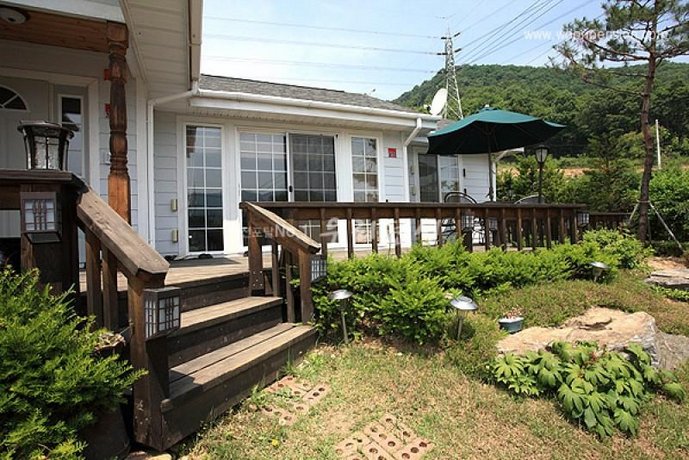 Namyangju Riverhill Village Pension