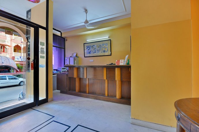 OYO 1143 Hotel RDB Palace