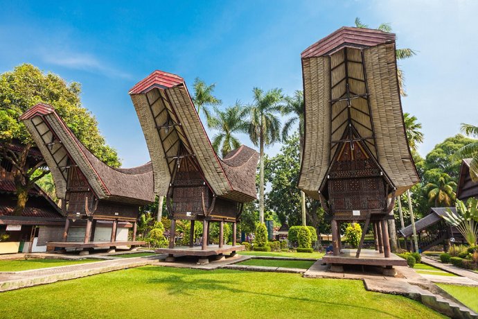 2 Bedrooms Grand Palace Apartment Kemayoran By Travelio