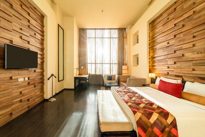 5 By OYO - Metropolitan