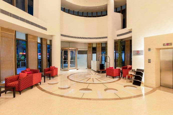 5 By OYO - Metropolitan