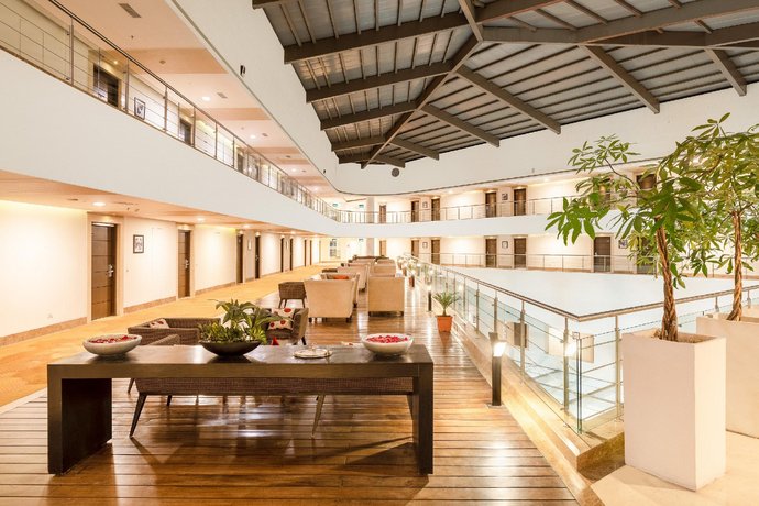 5 By OYO - Metropolitan