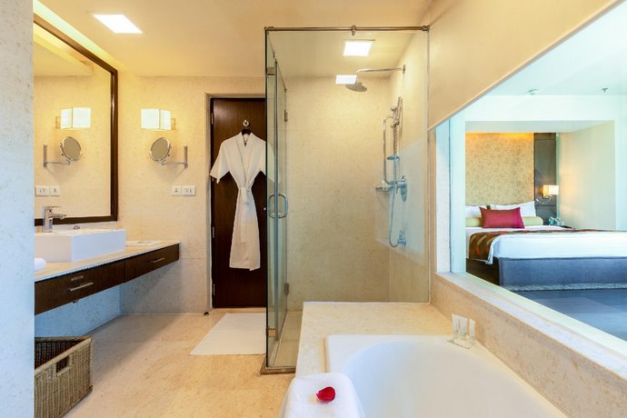 5 By OYO - Metropolitan