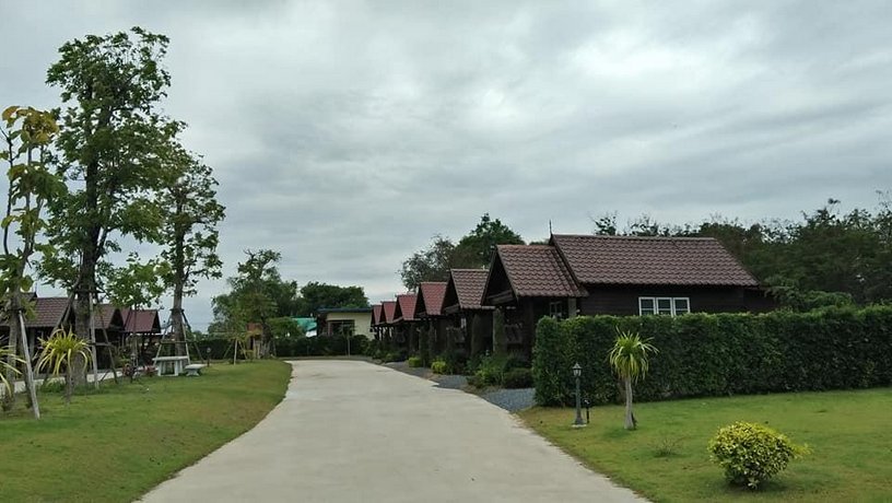 Tawan Shine Parkview Resort