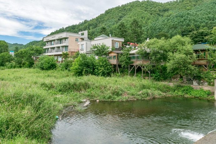 Hongcheon Platy Pension