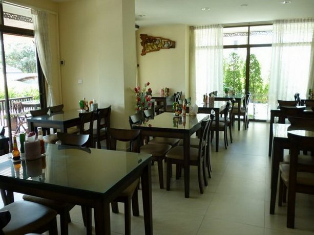 Rayong Lanna Hotel