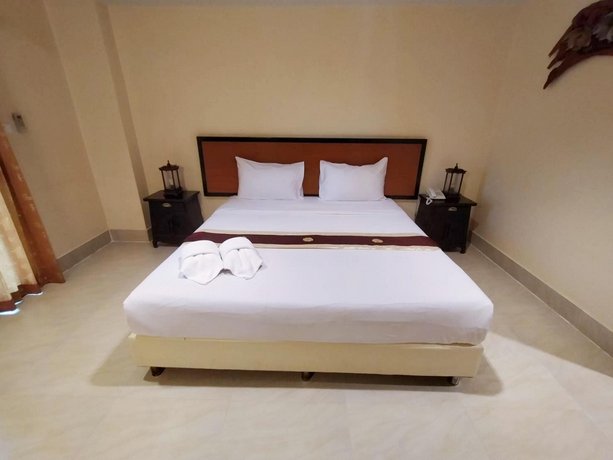 Rayong Lanna Hotel