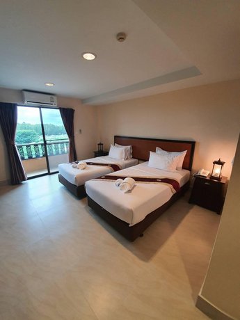 Rayong Lanna Hotel