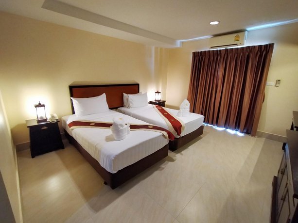 Rayong Lanna Hotel