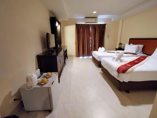 Rayong Lanna Hotel
