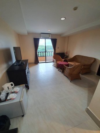Rayong Lanna Hotel