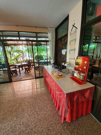 Rayong Lanna Hotel