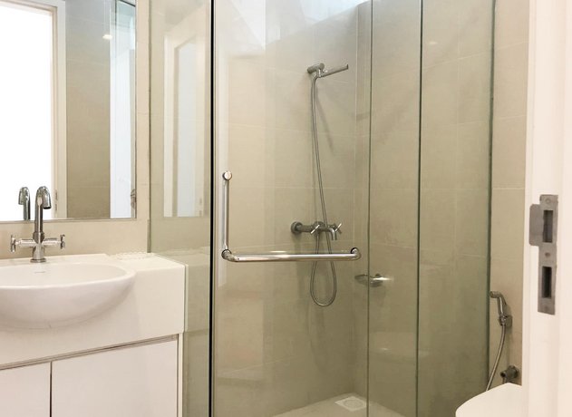 4br Embassy View Suite 7 Large Pool Free Parking