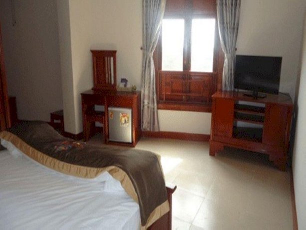 Vuong Hoan Hotel 2