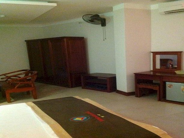 Vuong Hoan Hotel 2