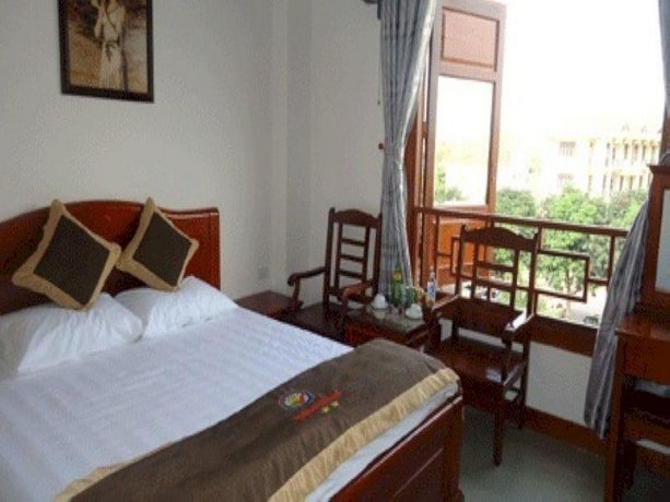 Vuong Hoan Hotel 2