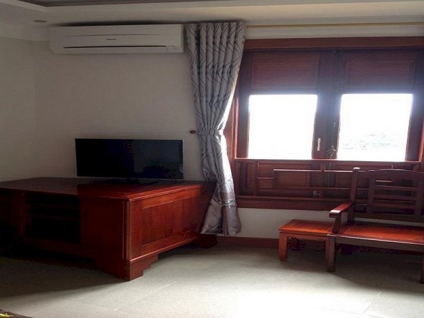Vuong Hoan Hotel 2