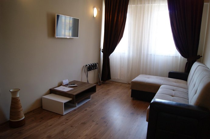 Comet De Luxe Hotel