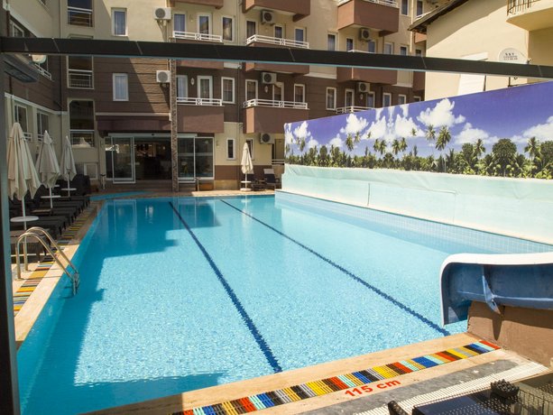Comet De Luxe Hotel